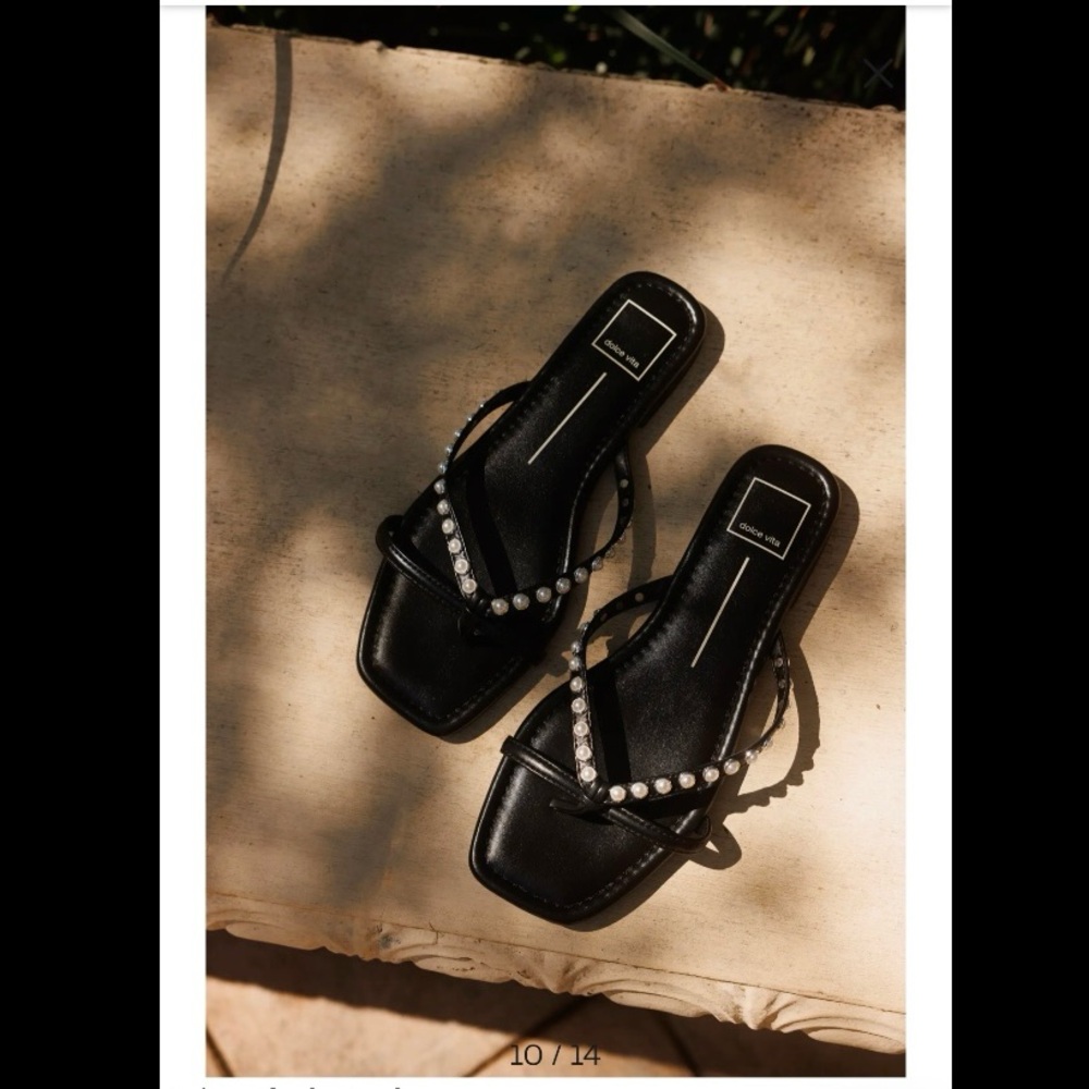 Dolce Vita Lucca Imitation Pearl Flip Flop